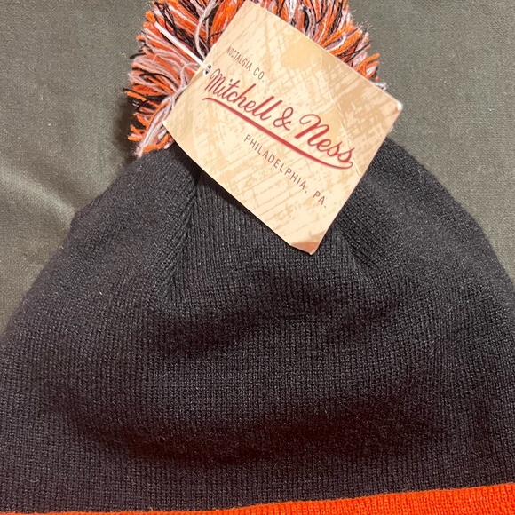 Mitchell & Ness CINCINNATI BENGALS Vtg Retro POM POM Beanie Hat Sold Out - Picture 6 of 6